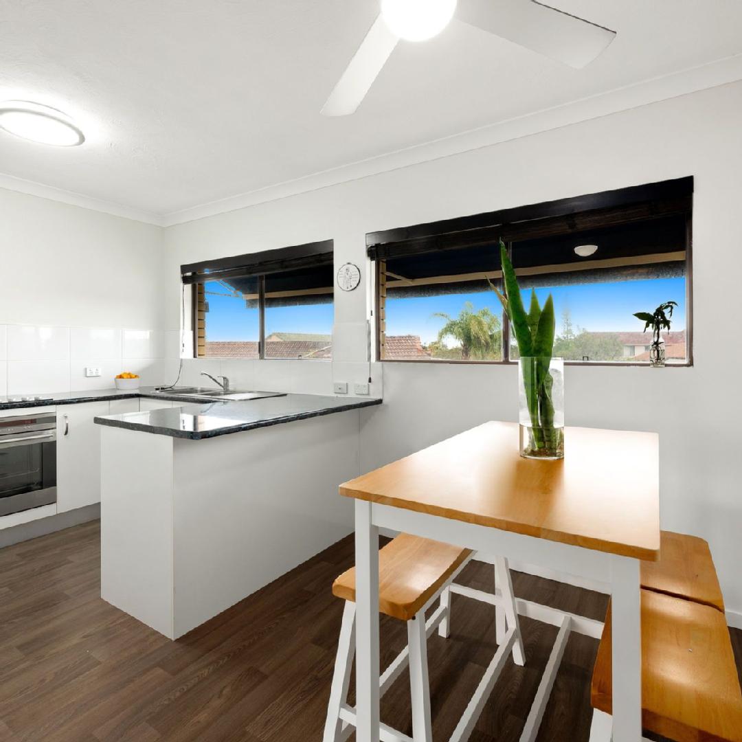 4/89 Goonawarra Drive