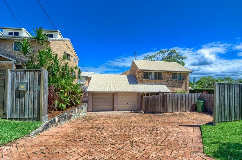2/37 Marjorie Street