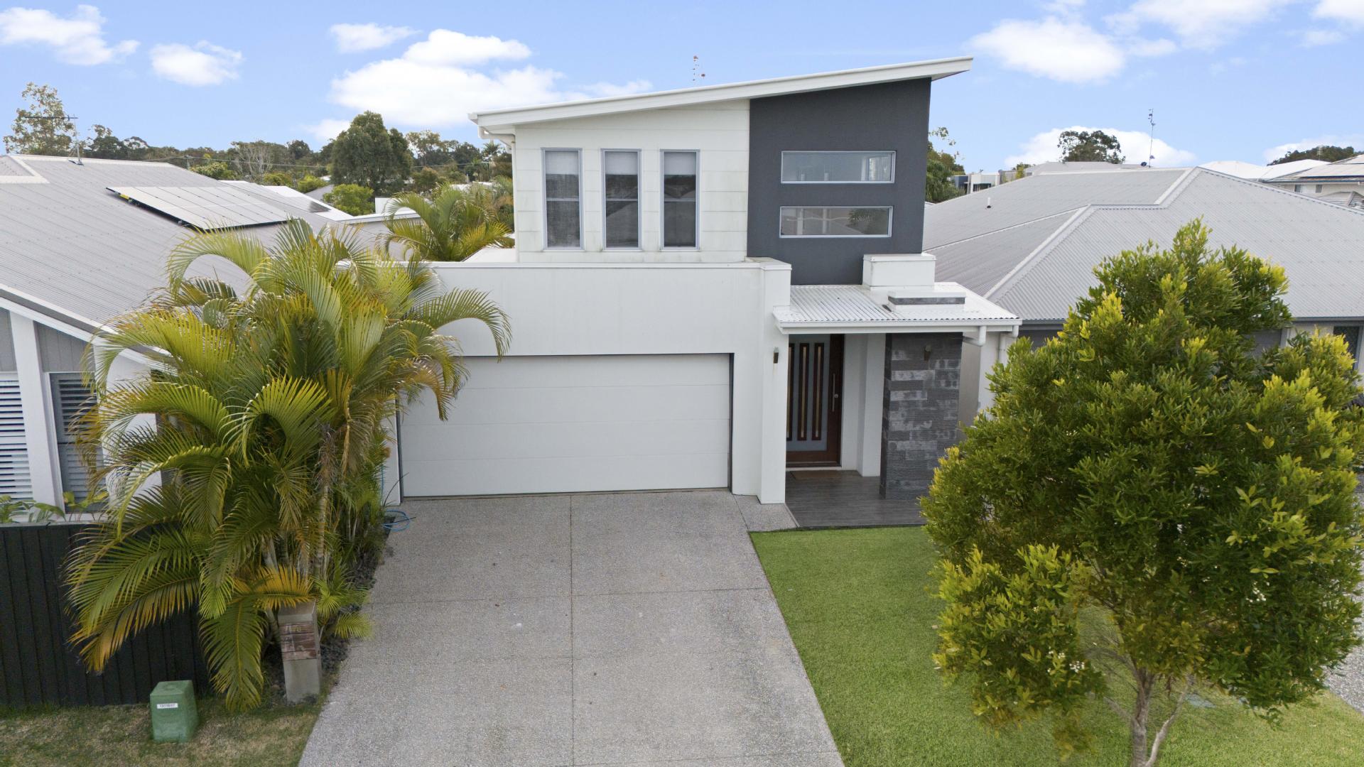 48 Brampton Crescent