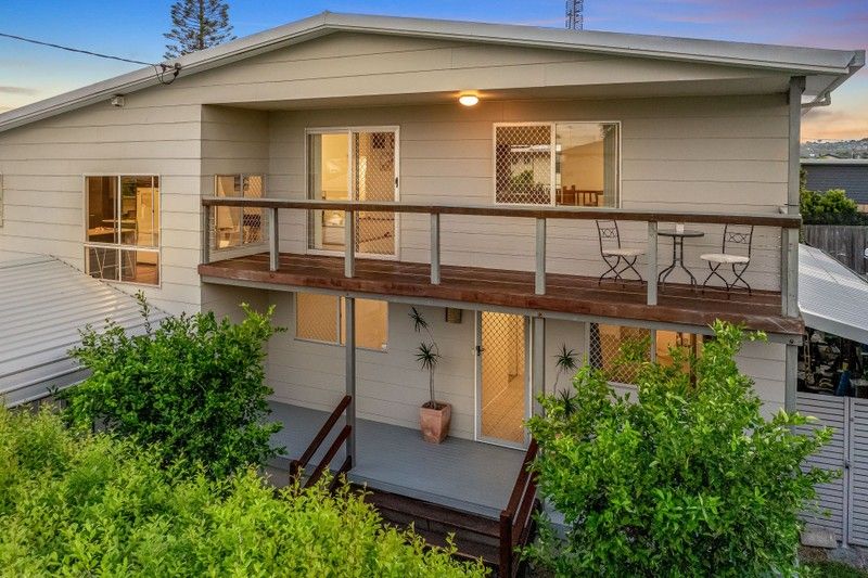 33 Broadsea Avenue