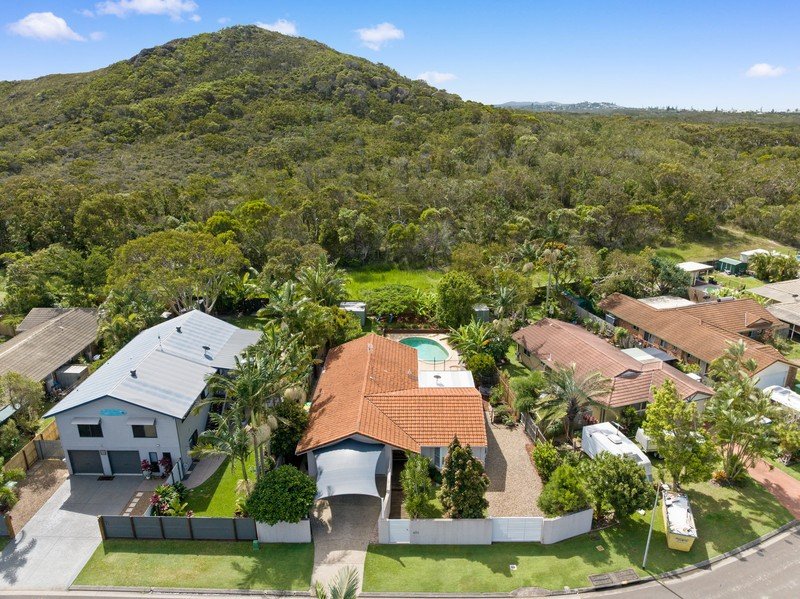 7 Waratah Close