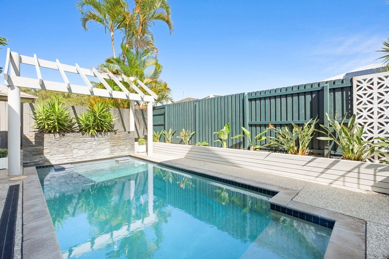 7 Bateman Street