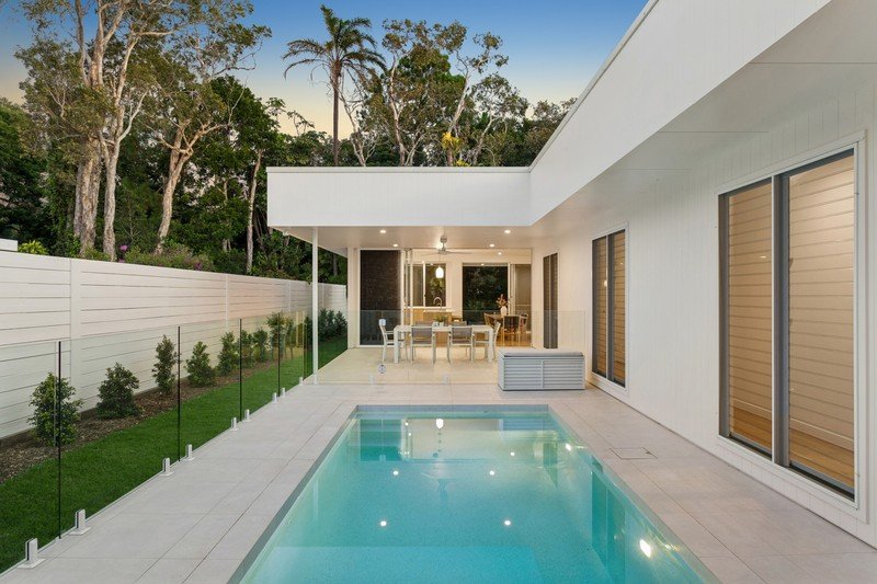 21 Seaspray Avenue