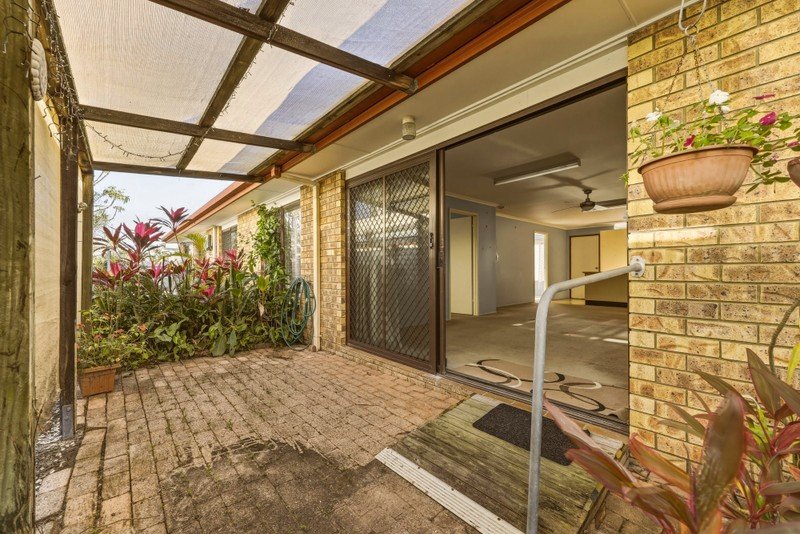 1/23 Pangarinda Place