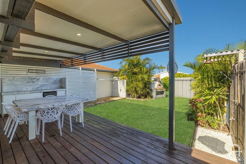 1/6 Currawan Street